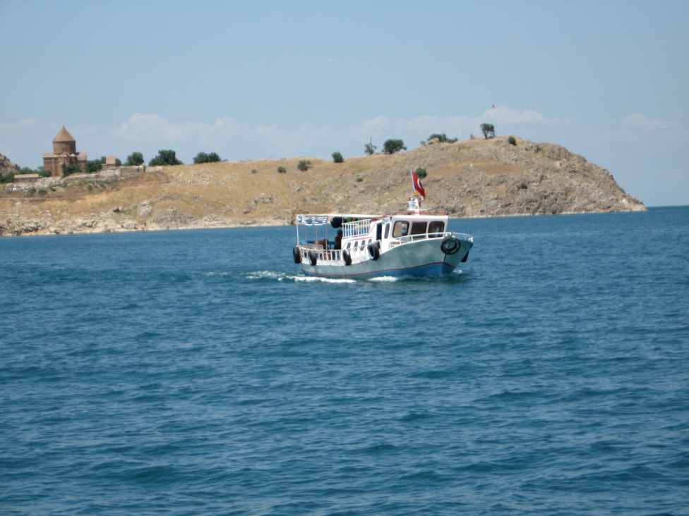 Akdamar Adası